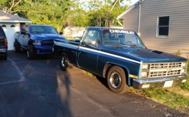 Chevrolet-1981-blue