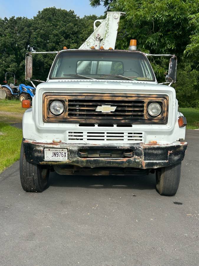 Chevrolet-1983-white-1