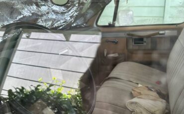 Chevrolet-1985-white-3