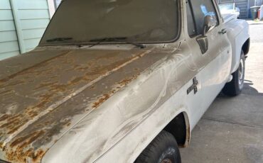 Chevrolet-1985-white