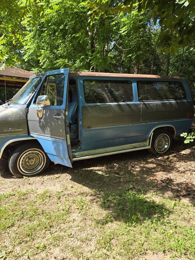 Chevrolet-1986-blue-3