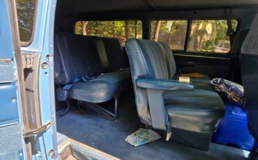 Chevrolet-1986-blue-8