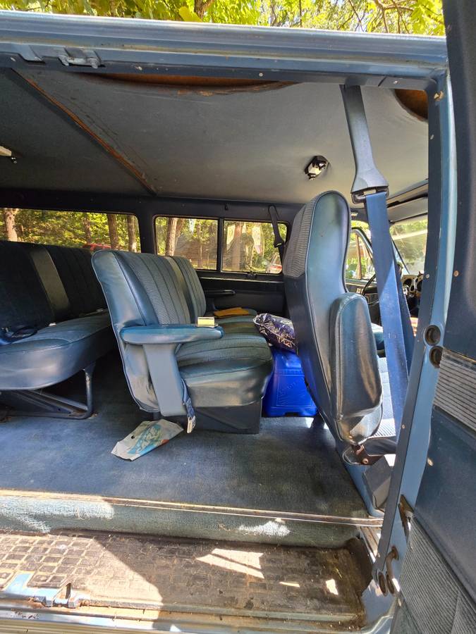 Chevrolet-1986-blue-9