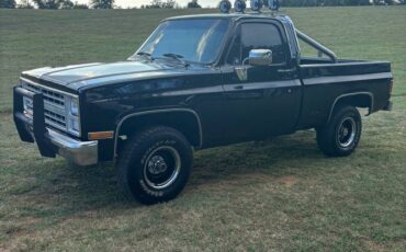 Chevrolet-1987-black