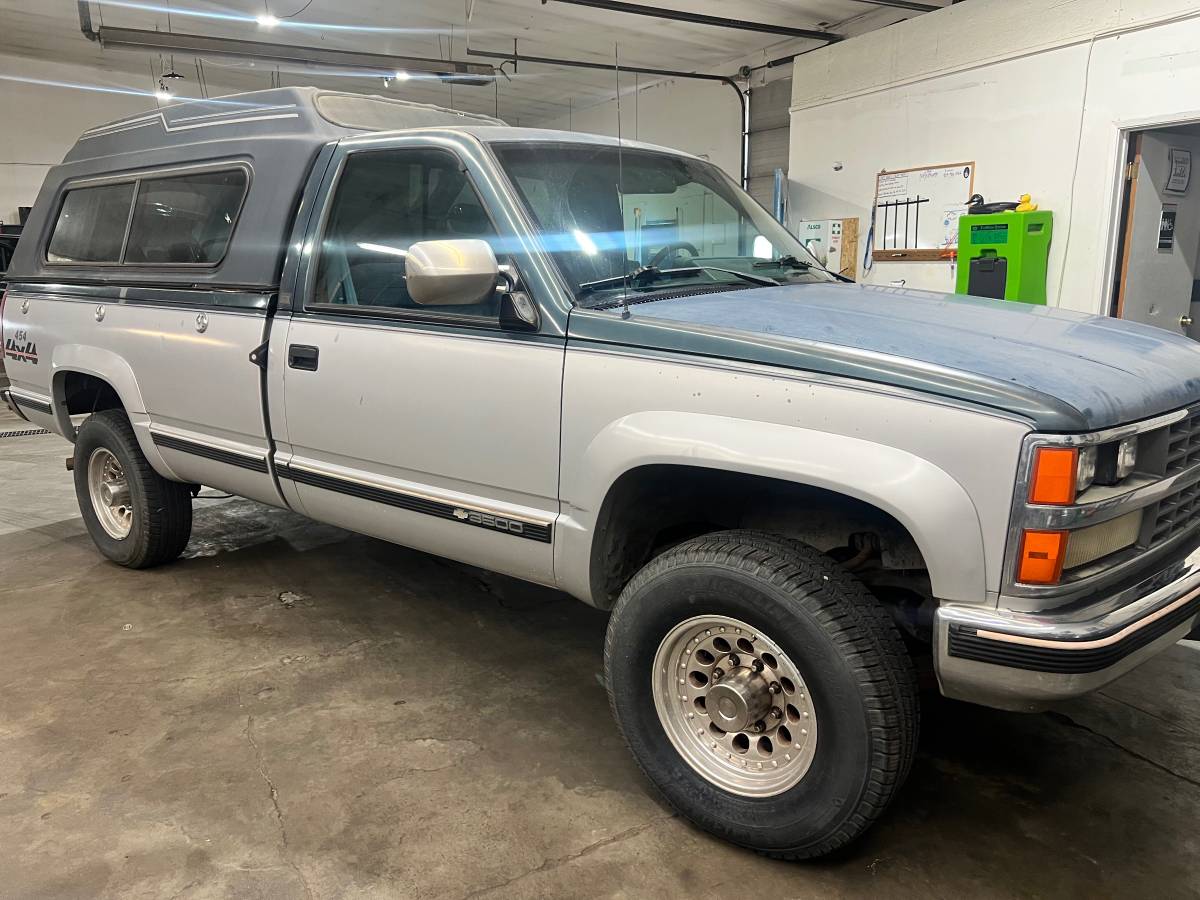 Chevrolet-1988-3