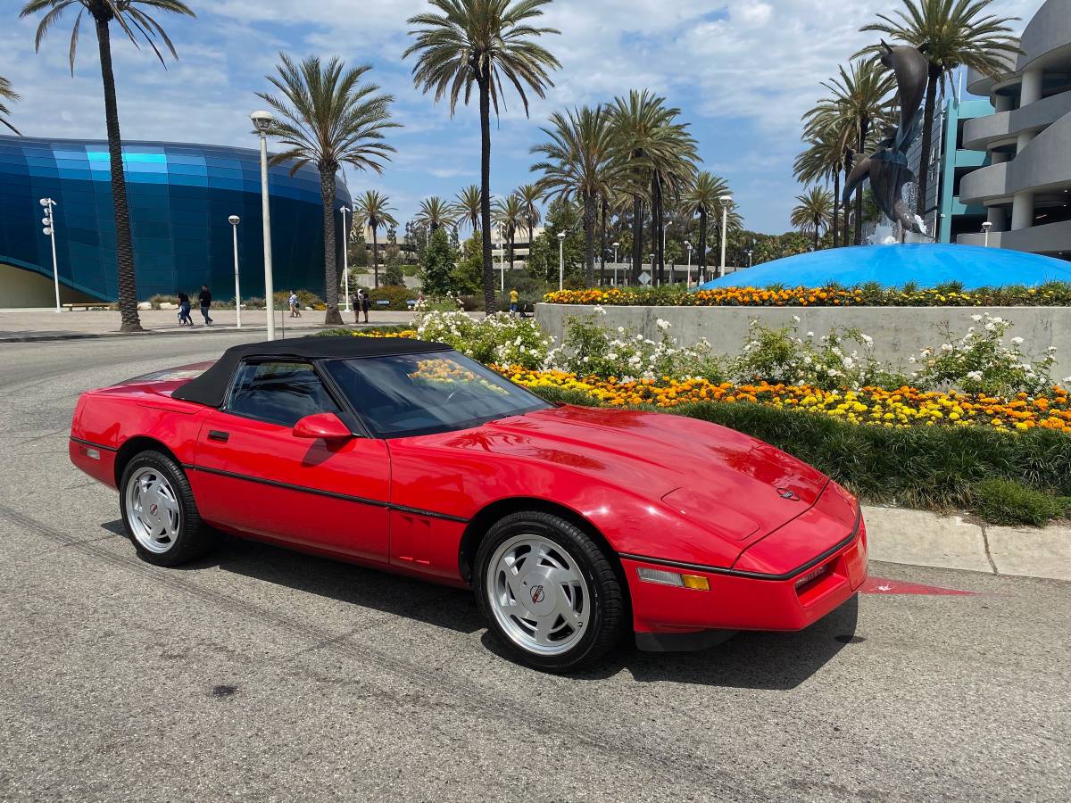 Chevrolet-1988-red-2