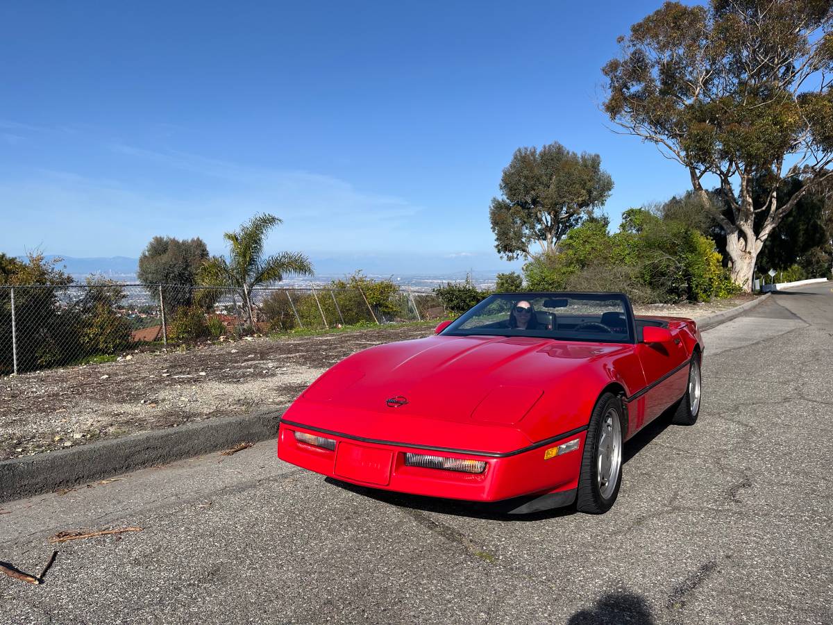 Chevrolet-1988-red-7