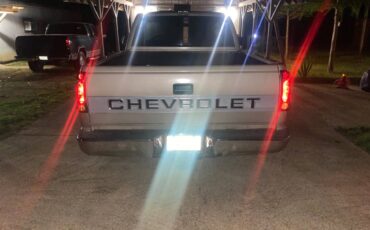 Chevrolet-1990-custom-4