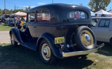 Chevrolet-2-door-1934-black-3