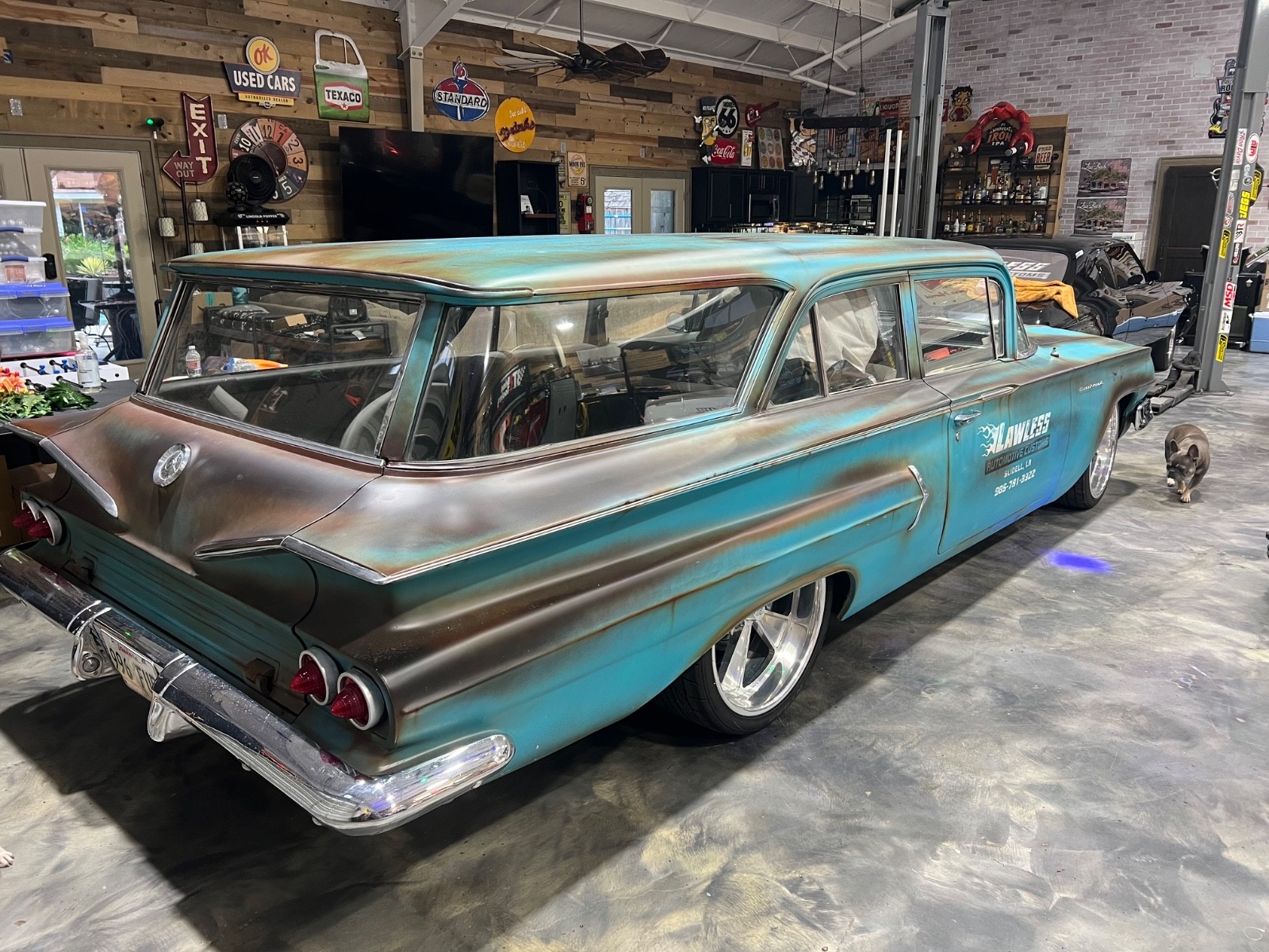 Chevrolet-2-door-Brookwood-1960-station-wagon-2