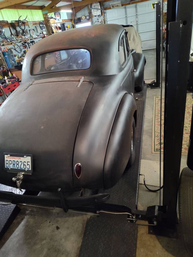 Chevrolet-2-door-coupe-1940-black-3