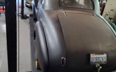 Chevrolet-2-door-coupe-1940-black-4