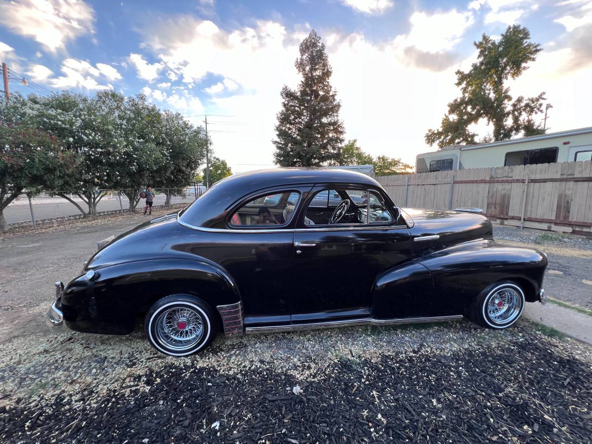 Chevrolet-2-door-coupe-1948-black-1