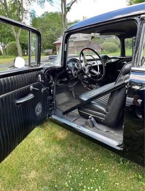 Chevrolet-2-door-post-1955-black-1