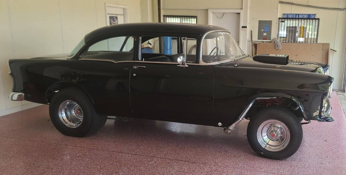 Chevrolet-2-door-post-1955-black-15