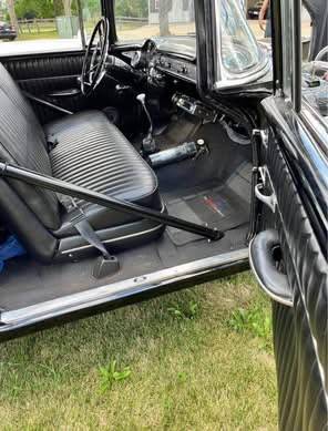 Chevrolet-2-door-post-1955-black-5