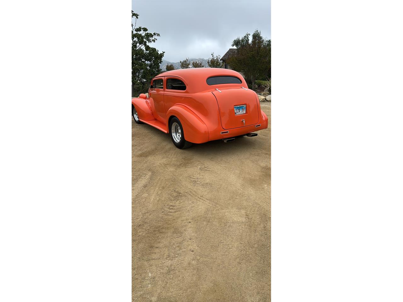 Chevrolet-2-dr-1939-Tangerine-Beige-3