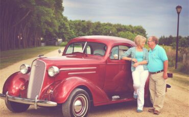 Chevrolet-2-dr-hardtop-1936-red-cherry-red-white-2