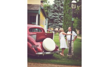 Chevrolet-2-dr-hardtop-1936-red-cherry-red-white-4