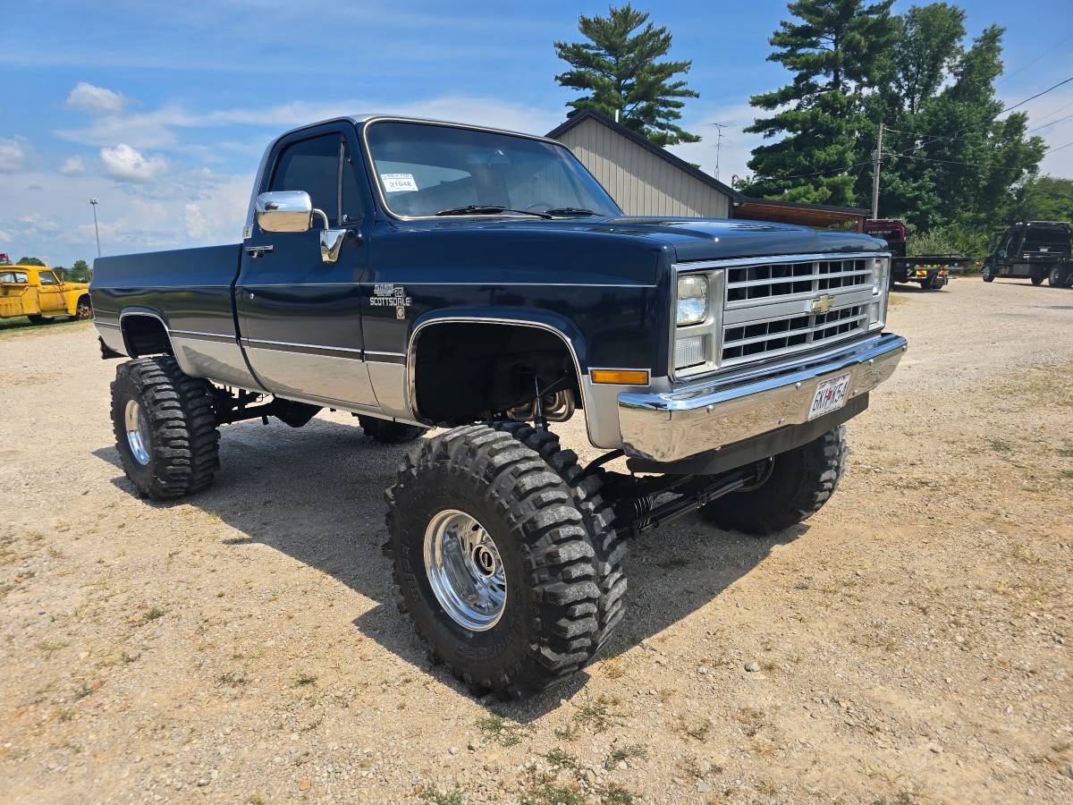 Chevrolet-20-scottsdale-1985-1