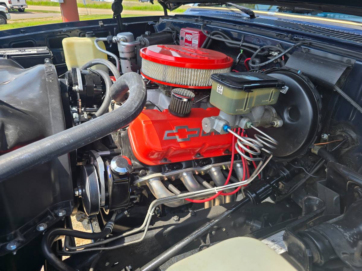 Chevrolet-20-scottsdale-1985-12