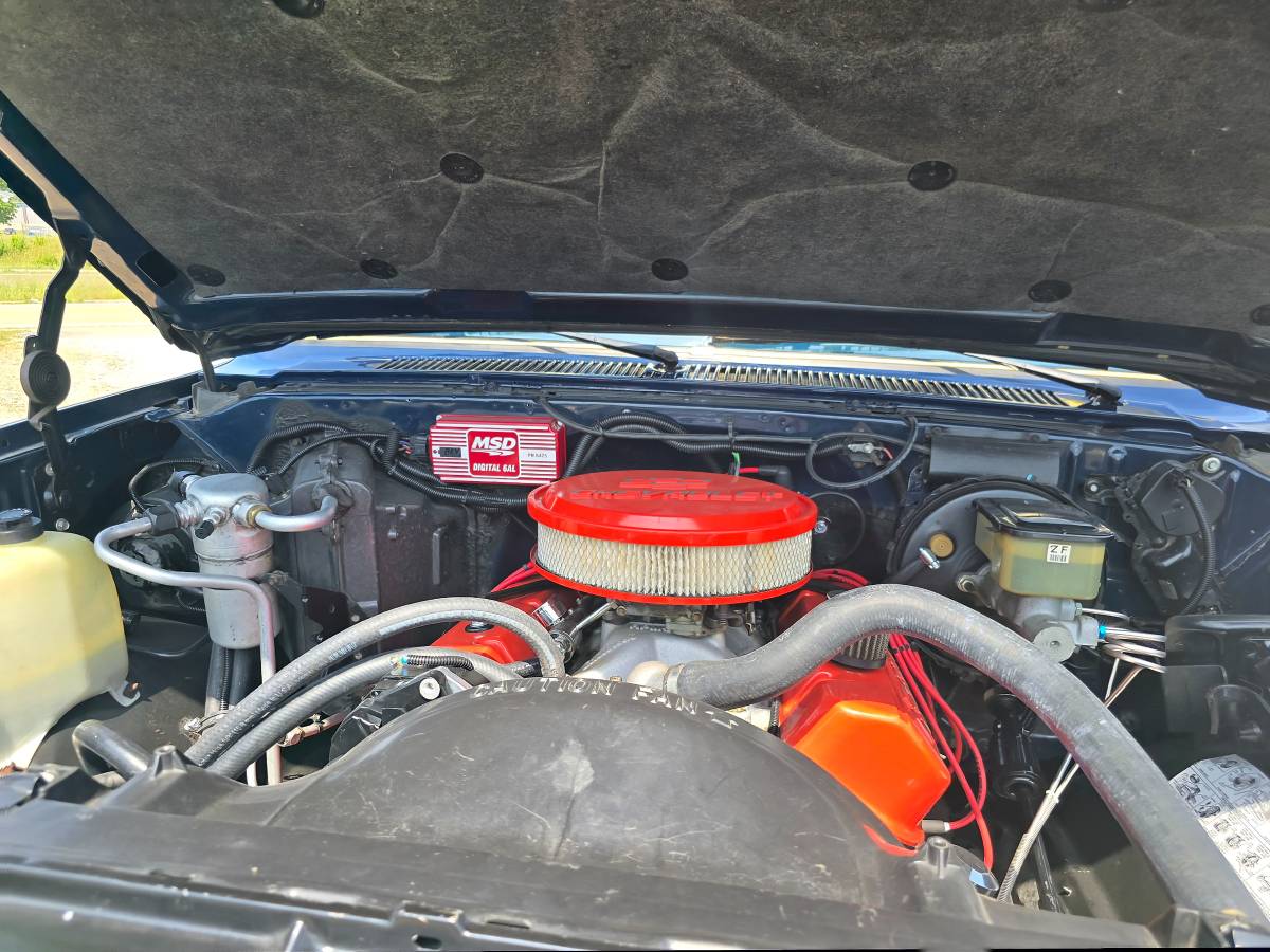 Chevrolet-20-scottsdale-1985-9