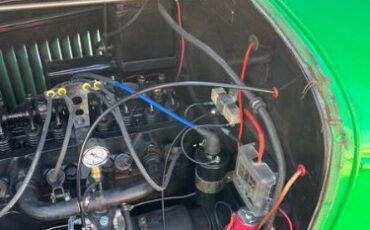 Chevrolet-210-1927-Green-Beige-13