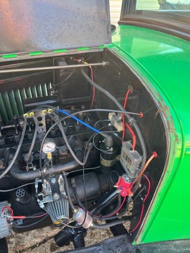 Chevrolet-210-1927-Green-Beige-13