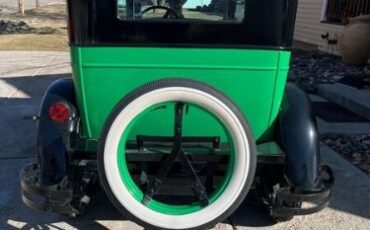 Chevrolet-210-1927-Green-Beige-15