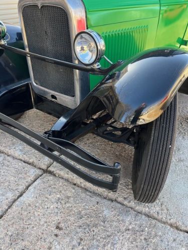 Chevrolet-210-1927-Green-Beige-17