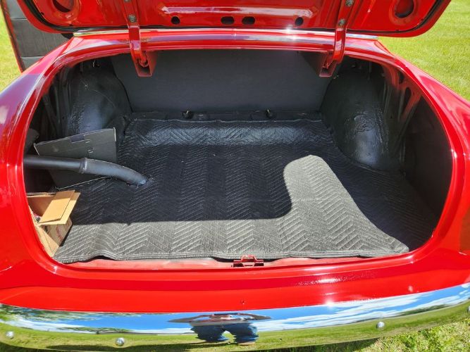 Chevrolet-210-1953-Red-Black