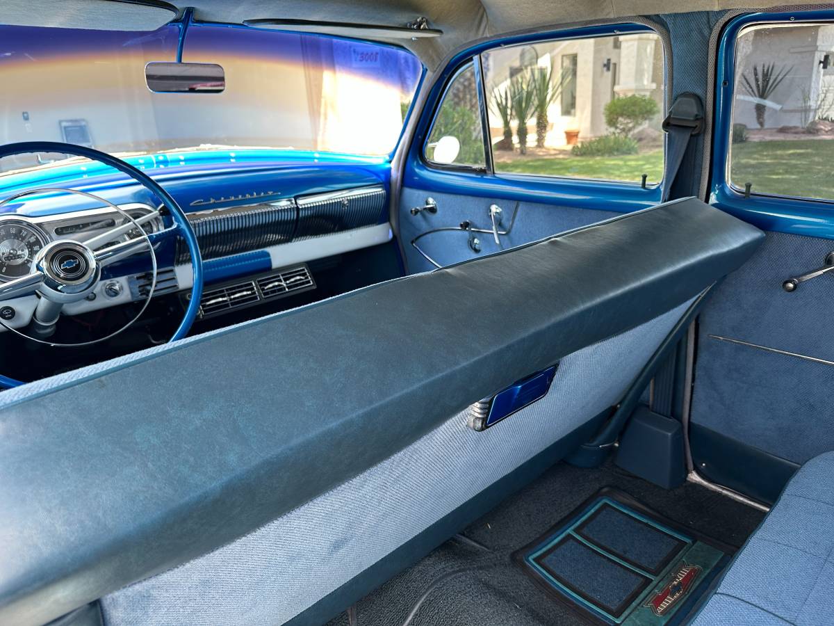 Chevrolet-210-1954-blue-3