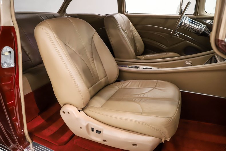 Chevrolet-210-1955-Burgundy-Tan-Leather-17