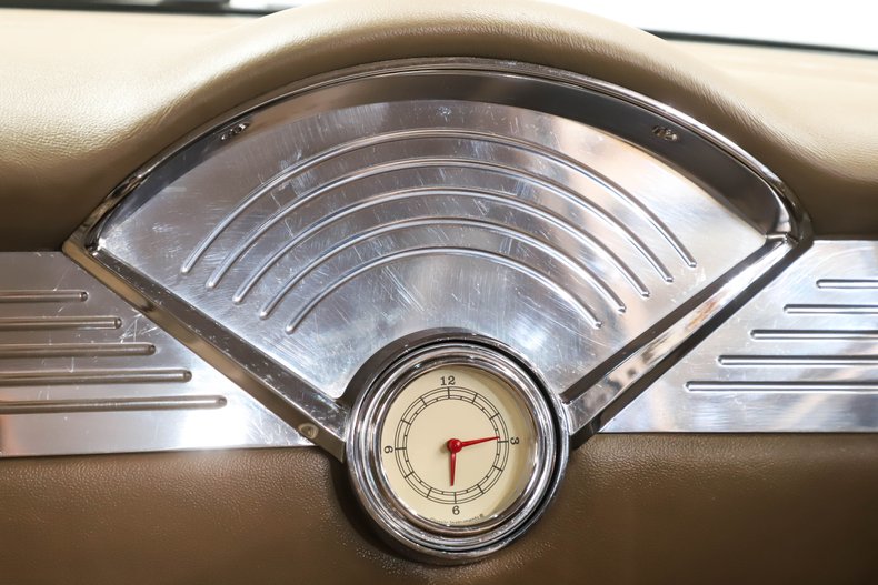 Chevrolet-210-1955-Burgundy-Tan-Leather-42