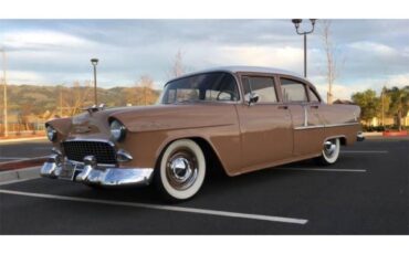 Chevrolet-210-1955-Cream-Soda-Tan-1