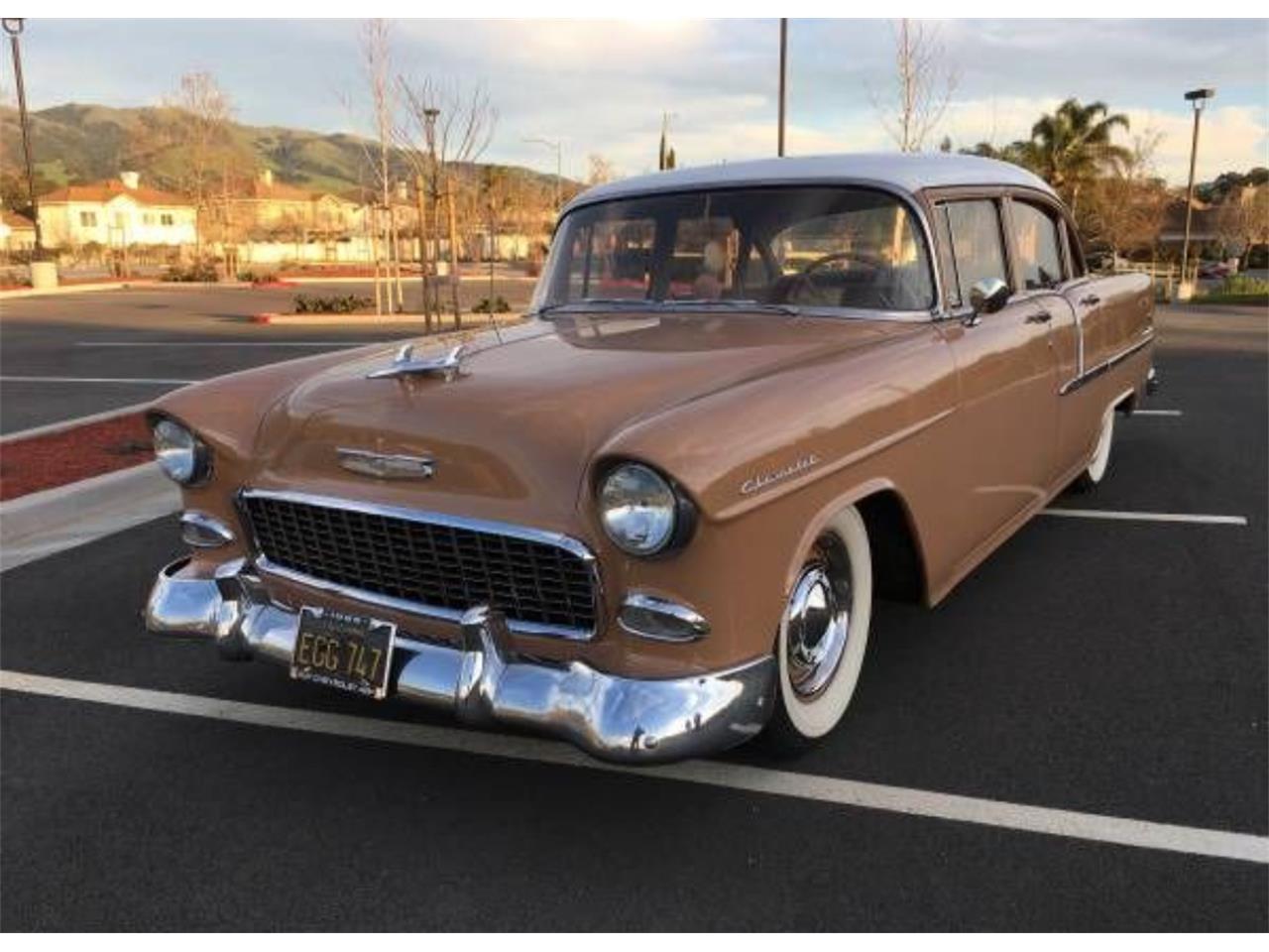 Chevrolet-210-1955-Cream-Soda-Tan-2