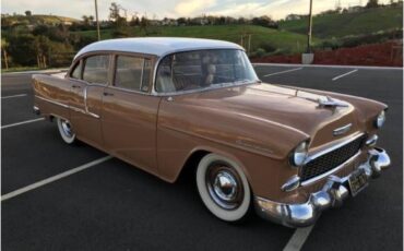 Chevrolet-210-1955-Cream-Soda-Tan