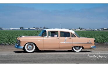 Chevrolet-210-1955-Cream-Soda-Tan-6