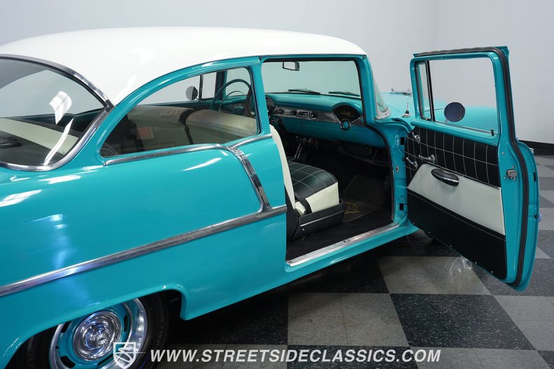 Chevrolet-210-1955-Neptune-Green-BlackWhite-16