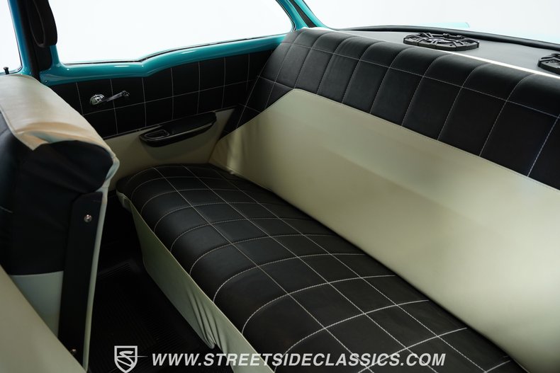 Chevrolet-210-1955-Neptune-Green-BlackWhite-45