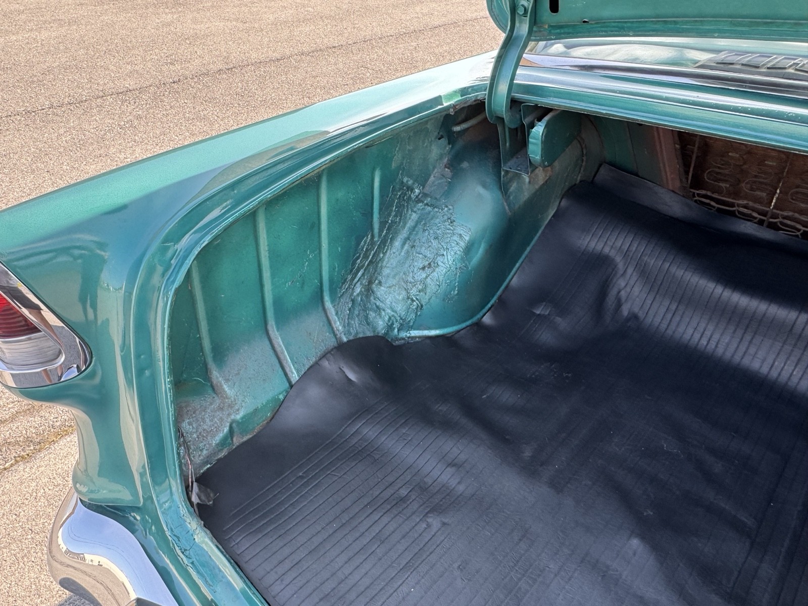 Chevrolet-210-1955-Sedan-17