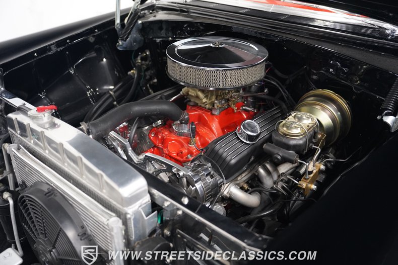 Chevrolet-210-1956-Black-Red-38