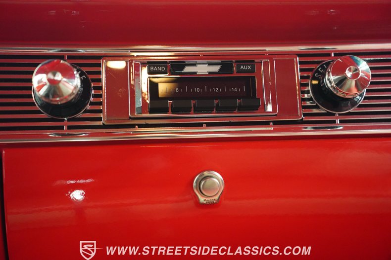 Chevrolet-210-1956-Black-Red-45
