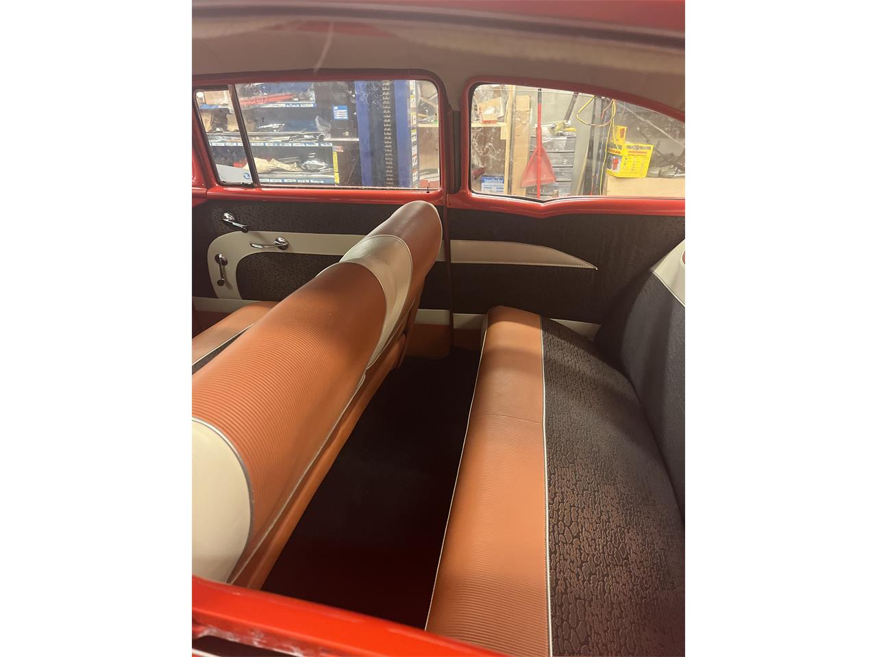 Chevrolet-210-1956-Red-Ivory-11