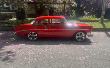 Chevrolet-210-1956-Red-Ivory-21