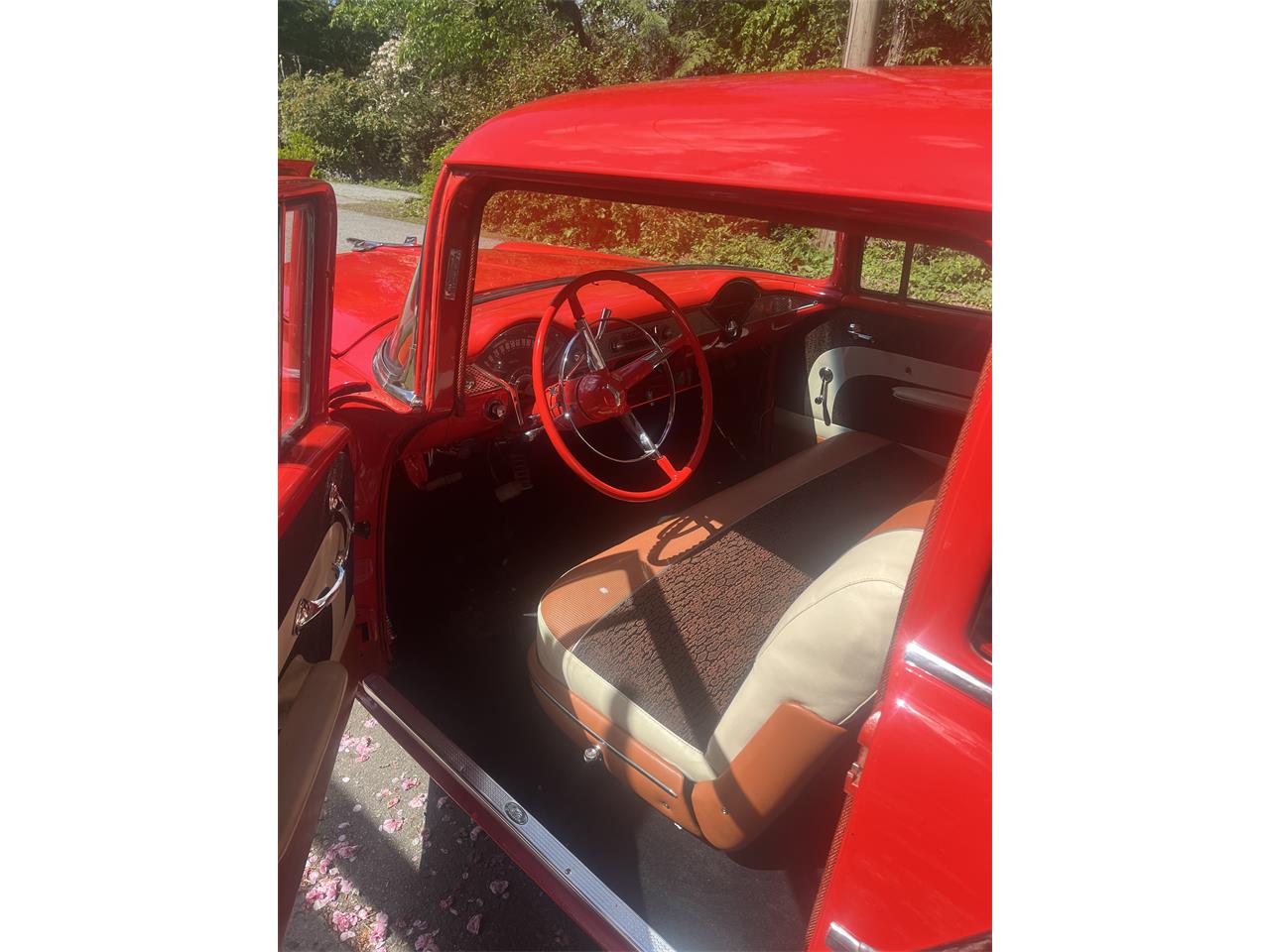 Chevrolet-210-1956-Red-Ivory-34