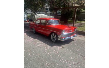 Chevrolet-210-1956-Red-Ivory