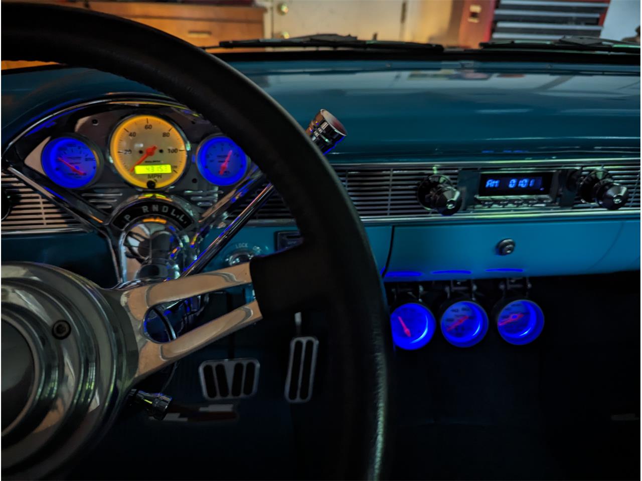 Chevrolet-210-1956-Tropical-Turquoise-whiteturquoise-18