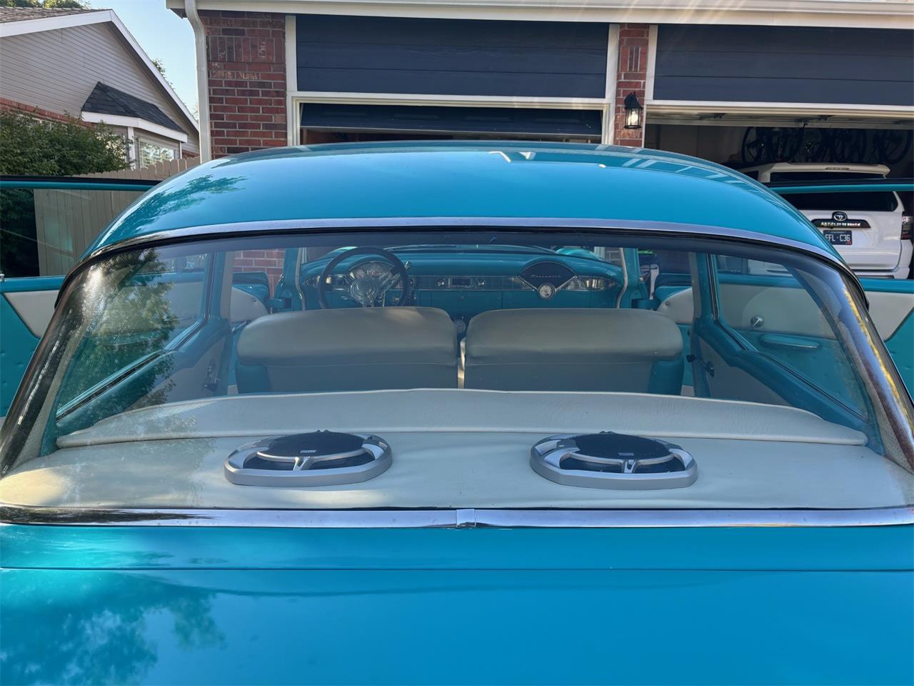 Chevrolet-210-1956-Tropical-Turquoise-whiteturquoise-5
