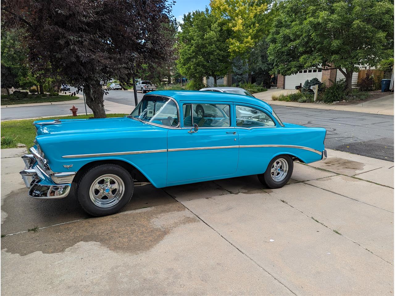 Chevrolet-210-1956-Tropical-Turquoise-whiteturquoise
